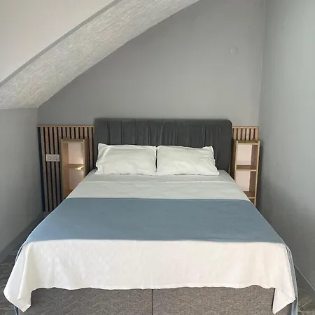 Bazyel Hotel 2*