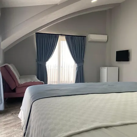 Bazyel Hotel 2*