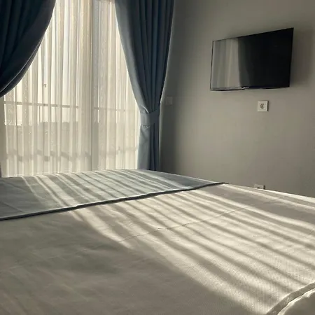 Bazyel Hotel